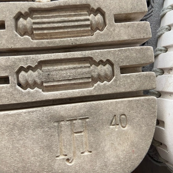 Isle Jacobsen Grey Tulip Slip On Shoes Size 40 US 9.5-10 - Picture 7 of 7